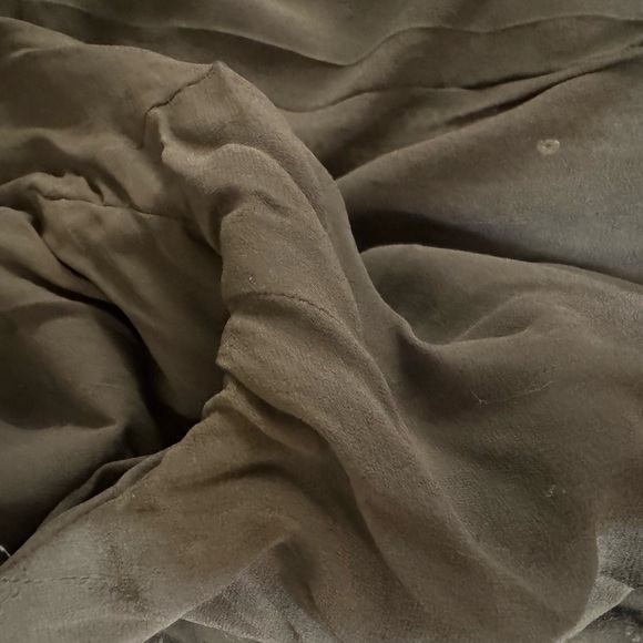 ‘94 F/W CHANEL Grey sequined skirt suit with lace collar. - Picture 8 of 15